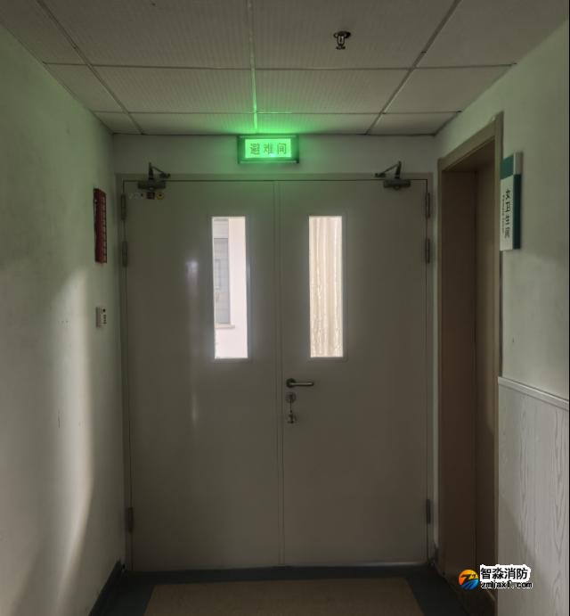 避難層、避難間未設置明顯指示標識